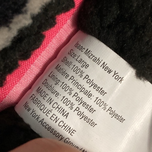 NWT * ISAAC MIZRAHI Soft Cozy  Sherpa Lined Fuzzy Animal
Print Slipper Socks - Picture 8 of 11